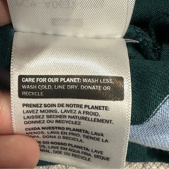 Levi's BRAND NEW with tags Vintage Fit short sleeve tee, size medium - Picture 13 of 13